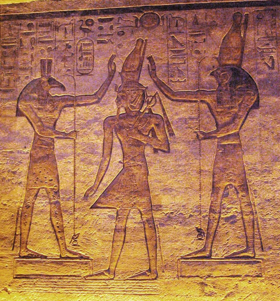 жена установила египет