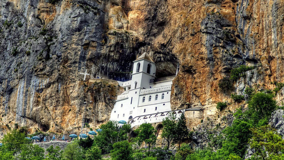 Монастырь Острог, Черногория