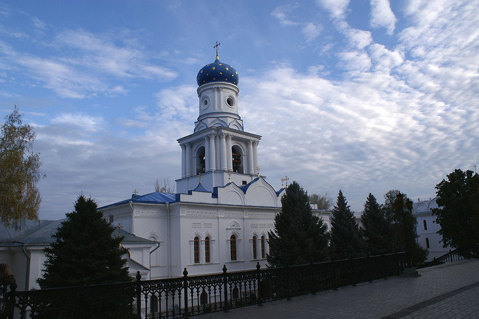 Церковь Успения Пресвятой Богородицы Святогорская Лавра