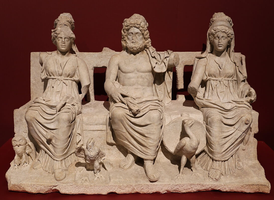 Капитолийская триада - Минерва, Юпитер и Юнона, 160-180 гг н.э. Археологический музей, Гвидония Монтечелио