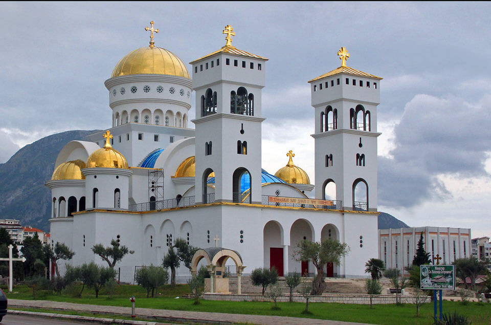 Кафедральный собор в городе Бар, Черногория