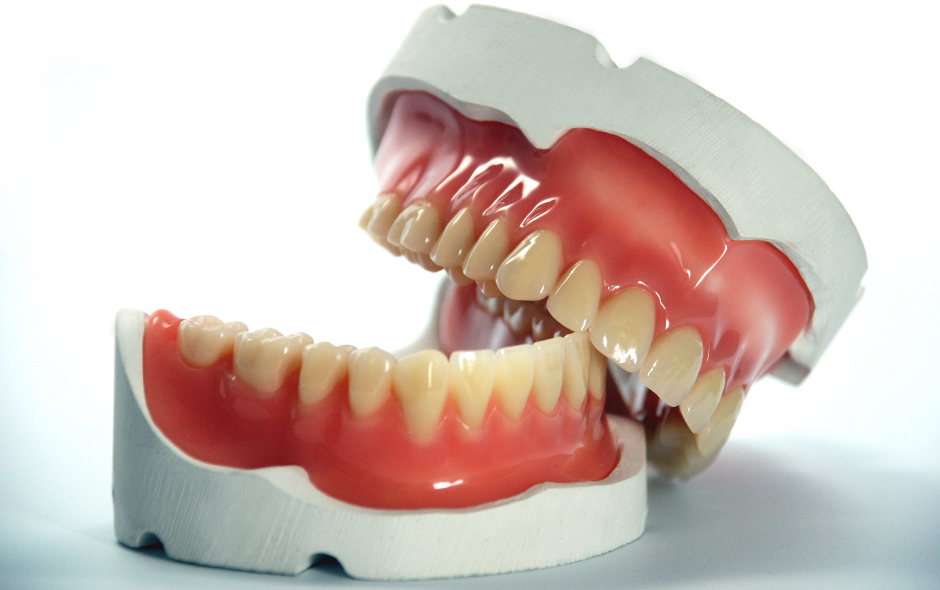 К чему снится выпадение зубных протезов