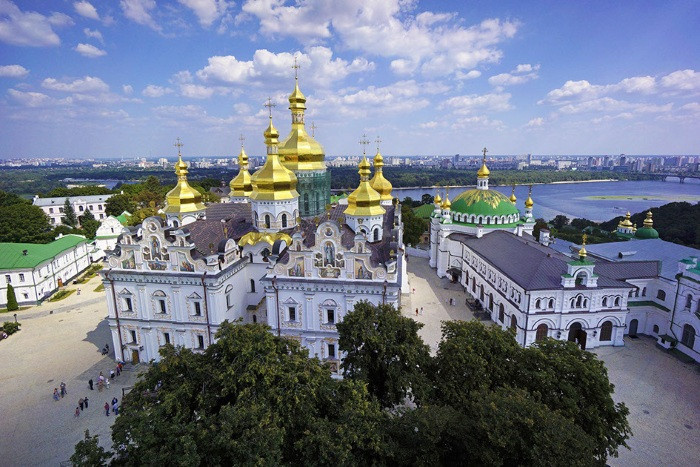 Киево-Печерская Лавра. Фото интерьера, пещеры, история, где находится, курьезы, как добраться