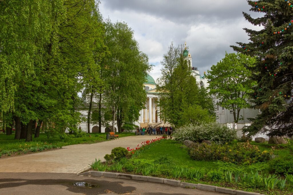 Монастырская территория, Спасо-Преображенский монастырь, Ярославль