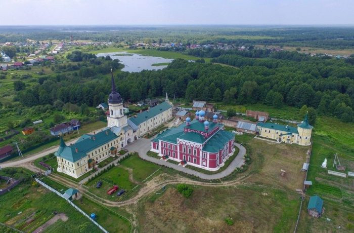 nikolo-radovitskij-monastyr-700x460