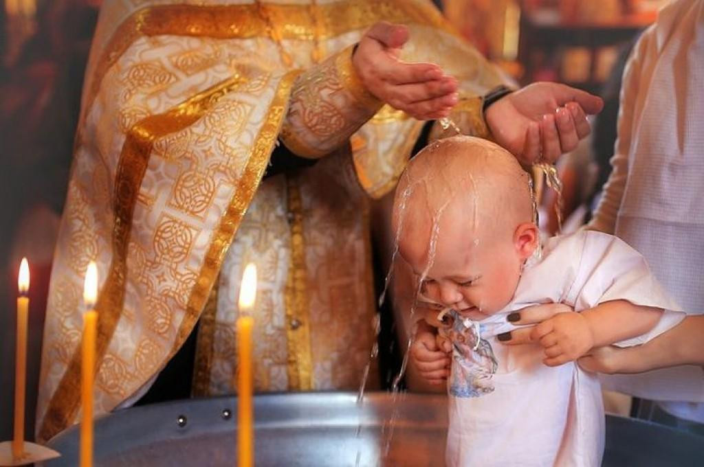 крещение младенцев