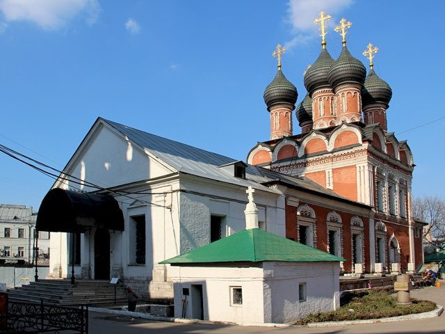 Высоко-Петровский мужской монастырь в Москве