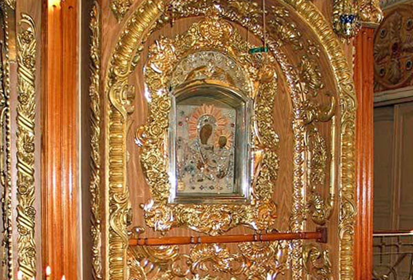 Грузинская икона Божьей Матери в Раифском монастыре в Казани.
