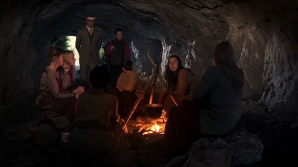 Люди в пещере