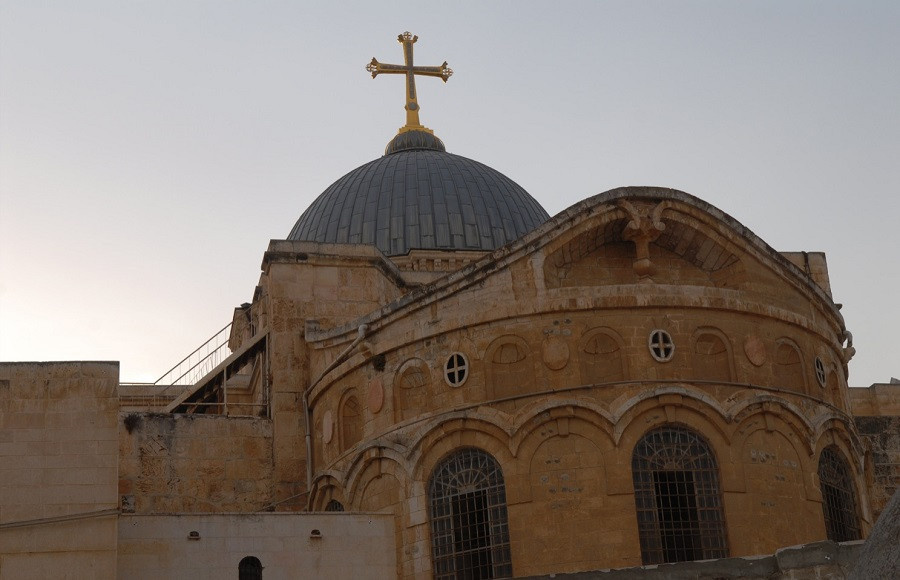 Церковь Воскресения Христова в Иерусалиме. 325-326.