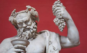 Дионис — бог в греческой мифологии