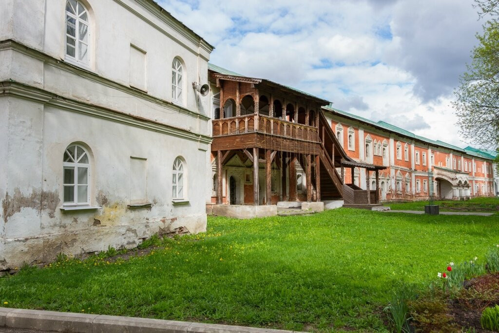 Здание ризницы и погреба, Спасо-Преображенский монастырь, Ярославль