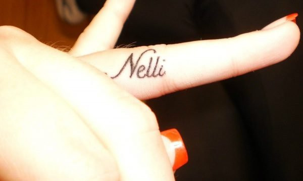 Татуировка с именем Нелли