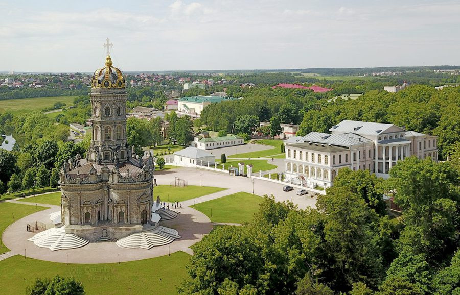 Знаменская церковь в Дубровицах