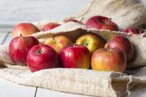 Яблочный фестиваль: Почему яблочный фестиваль Спаса называется яблочным?