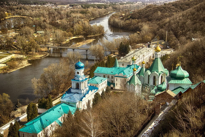 Вид на лавру из церкви Николая Чудотворца